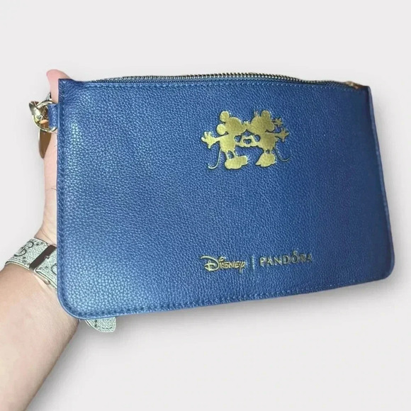New PANDORA x Disney Mickey & Minnie Mouse Gold Navy Blue Wristlet Pouch Magical - Picture 11 of 12